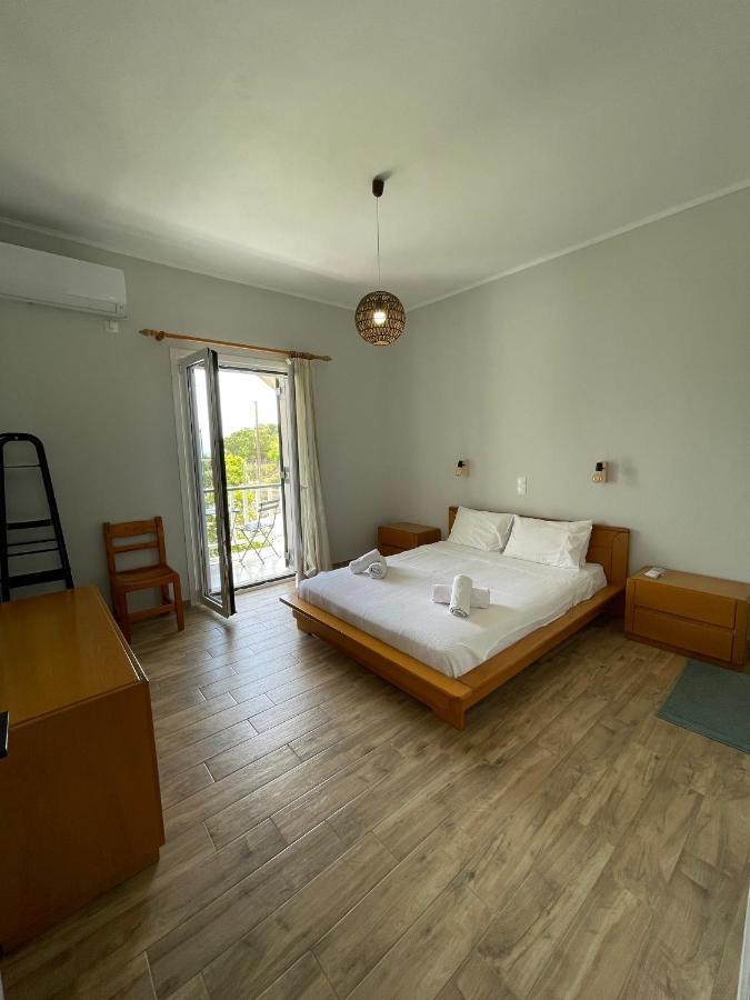 Cosy Apartment With Sea View Close To The Beach Никиана Екстериор снимка